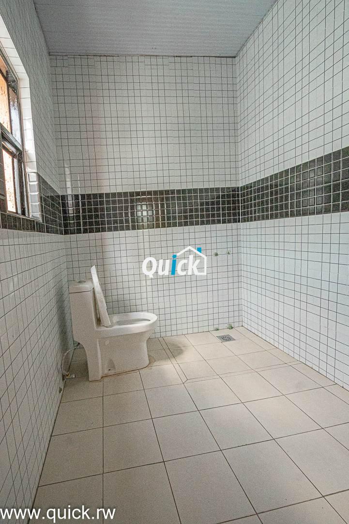 A-BIG-HOUSE-FOR-SALE-IN-REBERO-00540