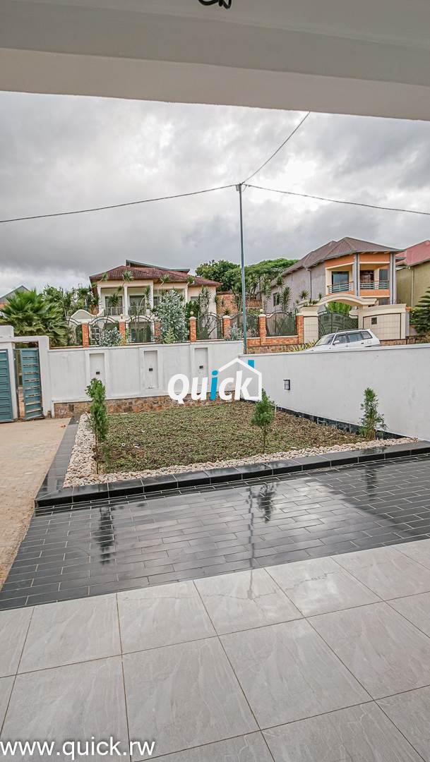 A-BIG-PLOT-FOR-SALE-IN-KIGAlI-KIBAGABAGA-00907