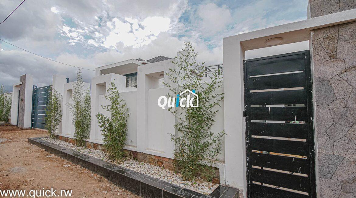 A-BIG-PLOT-FOR-SALE-IN-KIGAlI-KIBAGABAGA-00940