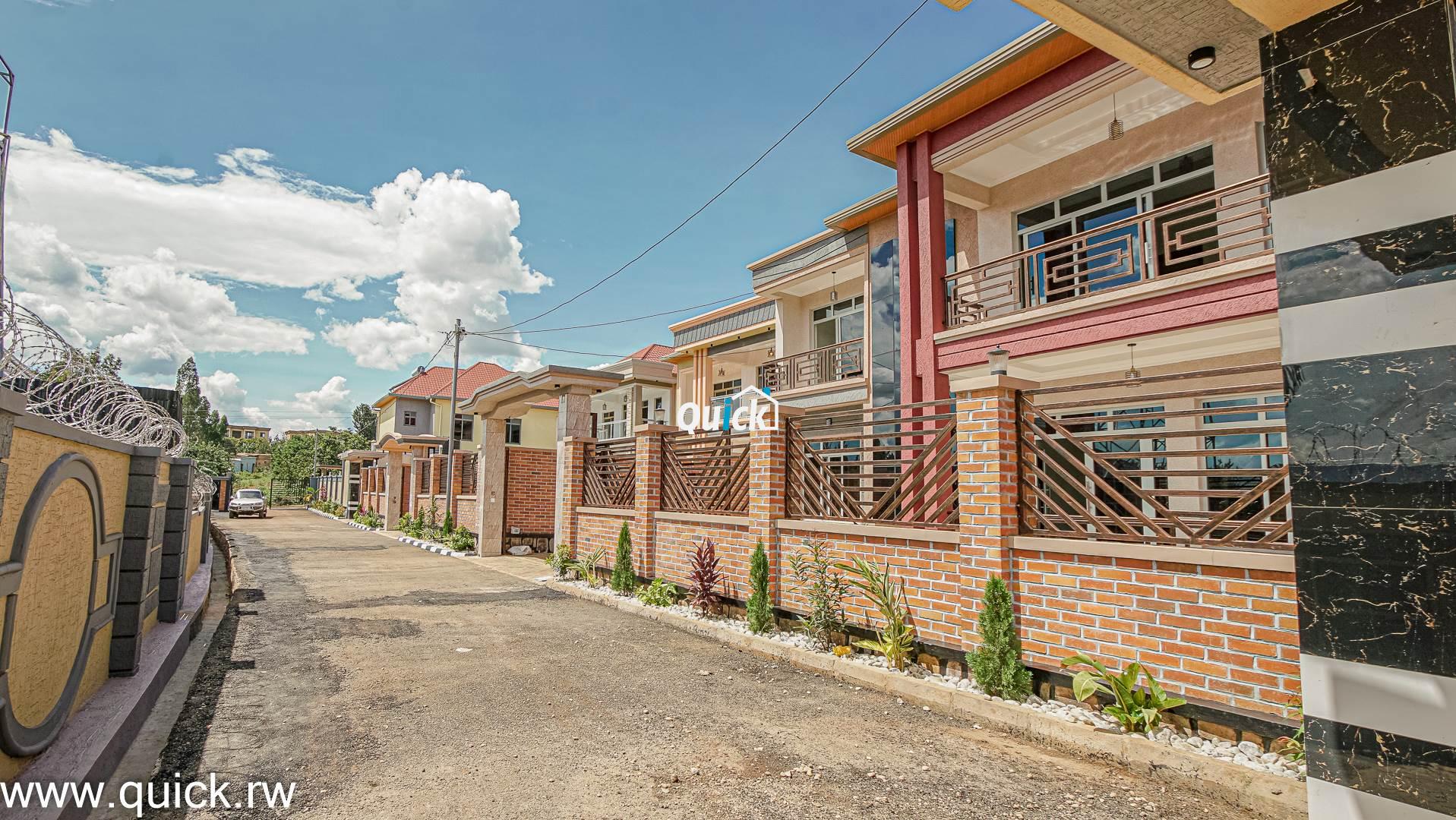 lovely-family-house-for-sale-in-Kagugu-01192