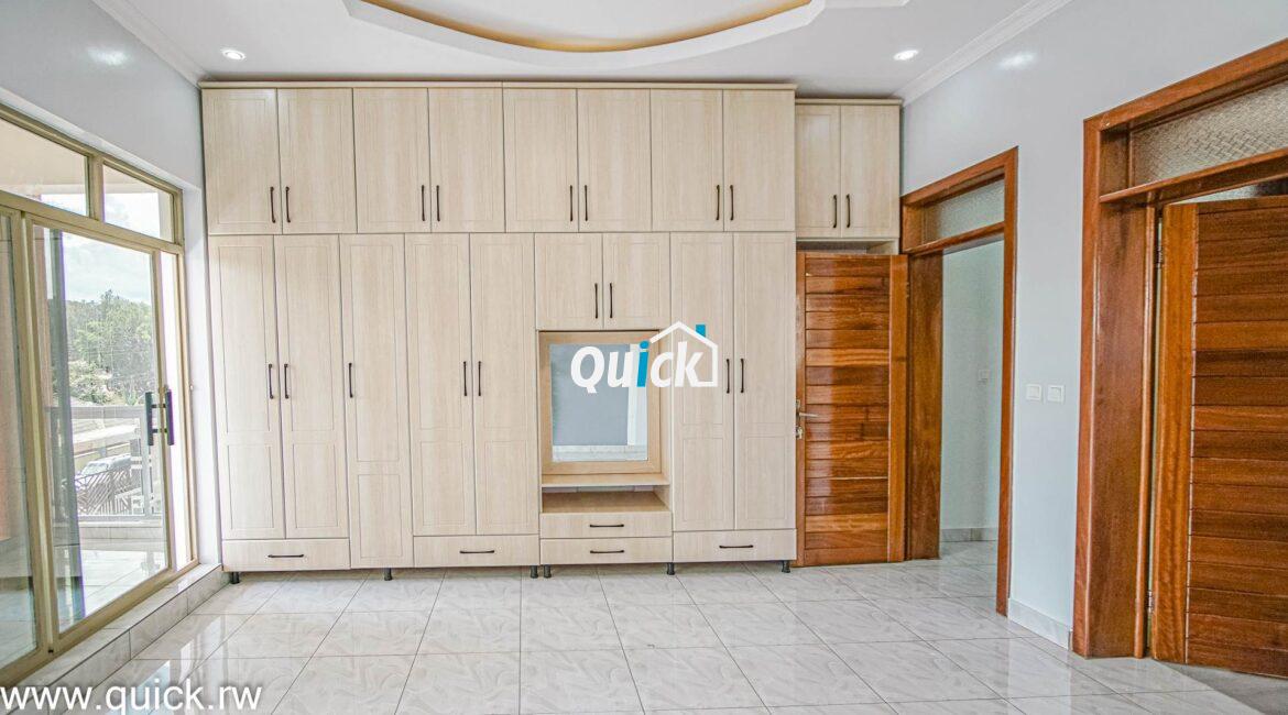 lovely-family-house-for-sale-in-kibagabaga-01121