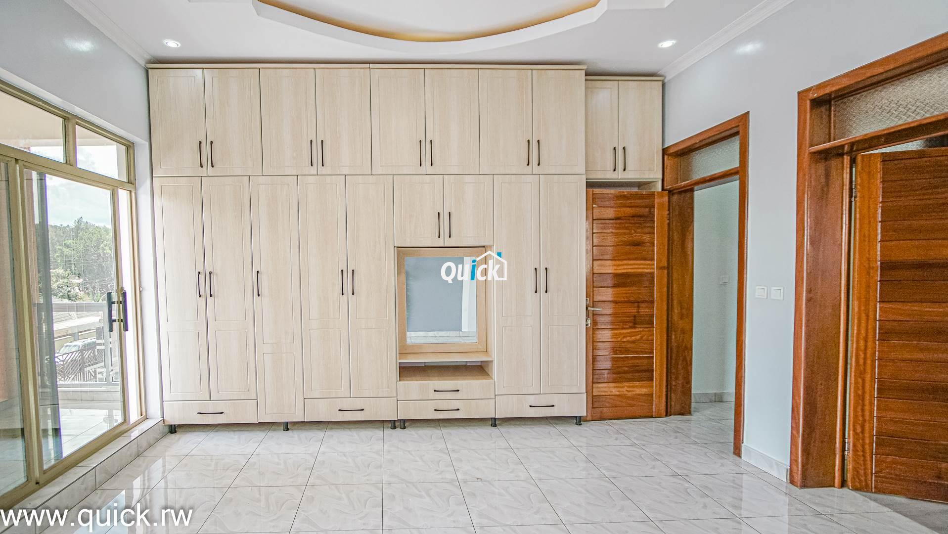 lovely-family-house-for-sale-in-kibagabaga-01121
