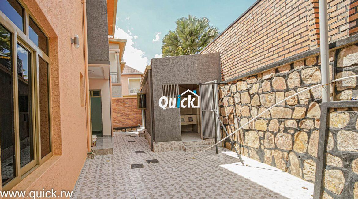 lovely-family-house-for-sale-in-kibagabaga-01128