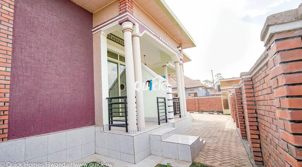 House-for-sale-in-Kigali-real-estate-Kanombe-6